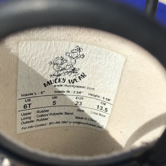 5/$30 Camo Rain Boots for Toddler - Picture 3 of 6